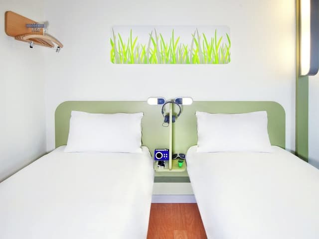 Standard Room, 2 Twin Beds
