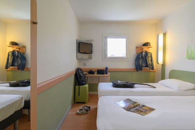 Standard Room, 2 Twin Beds