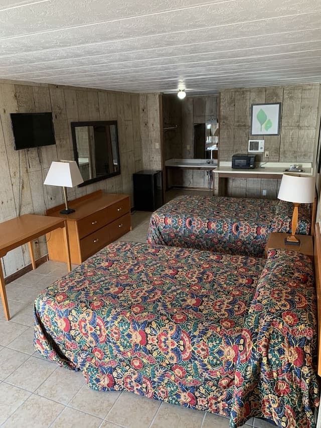 Room, 2 Queen Beds