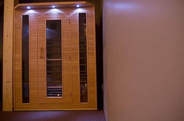 Royal Pool Suite