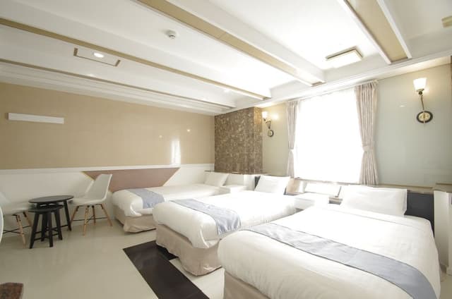 [Fully Flexible] Deluxe Triple Room NonSmoking