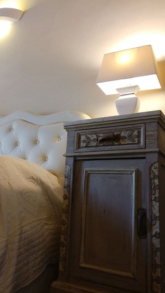 Deluxe Double Room, 1 Bedroom, Refrigerator