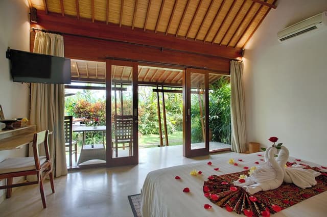 One Bedroom Pool View Villa