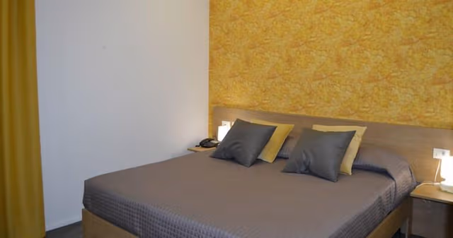 Deluxe Single Room