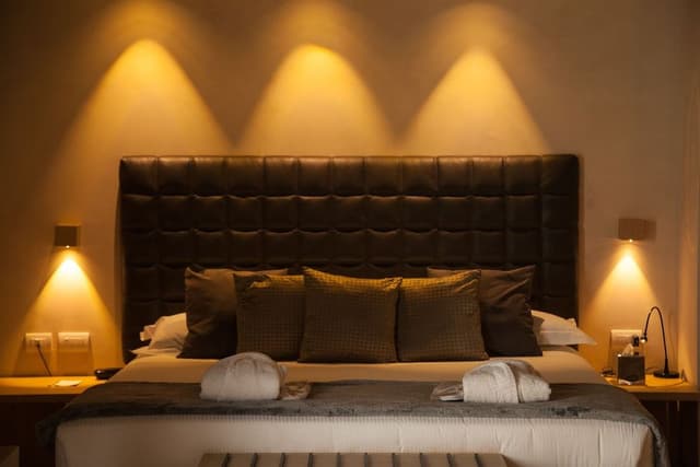 Suite, Jetted Tub