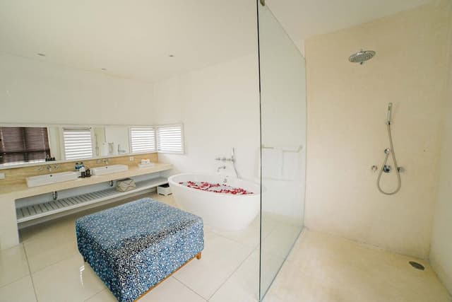 Luxury Villa, 5 Bedrooms, Private Pool