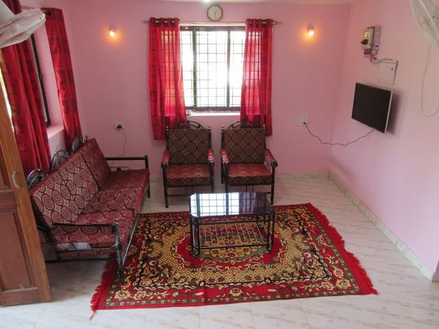 Family Apartment, 2 Bedrooms, Balcony, Corner