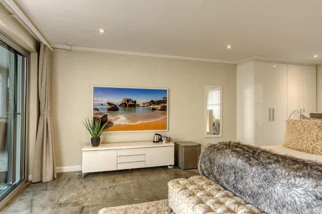 Pool View Room