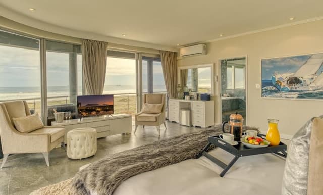 Panoramic Ocean View Suite