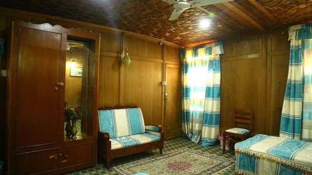 Superior Double Room, 1 Bedroom, Lake View