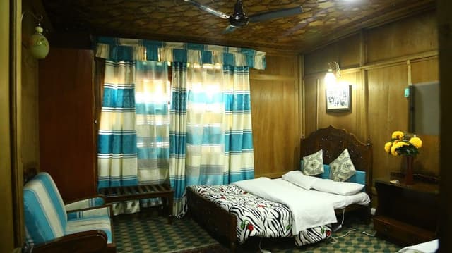 Superior Double Room, 1 Bedroom, Lake View
