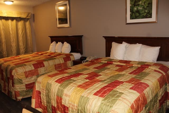 Room, 2 Queen Beds, Non Smoking