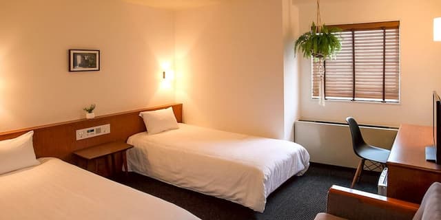 [Non Smoking] Twin Room with Extra Bed (with Unit bath & Free Wi-Fi)