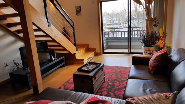Executive Loft, 1 King Bed, Kitchen, City View