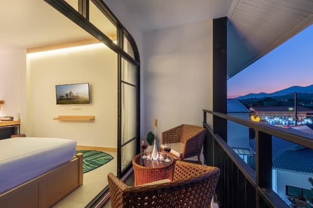 Deluxe Twin Room