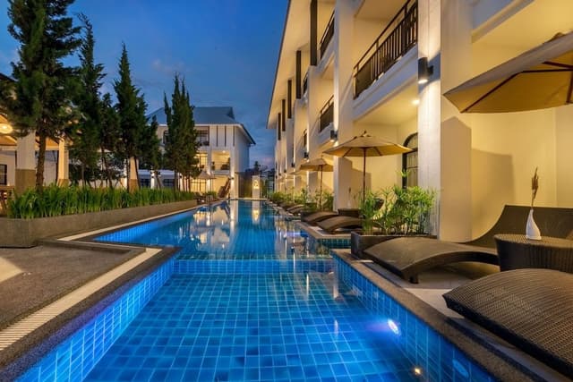 Deluxe Double Room, Pool Access