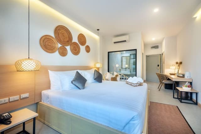 Deluxe Double Room, Pool Access