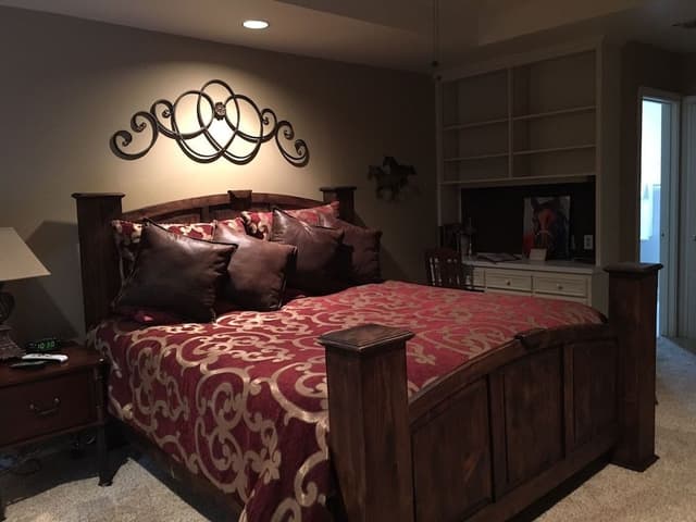 Luxury Double Room, Ensuite (The Mustang)
