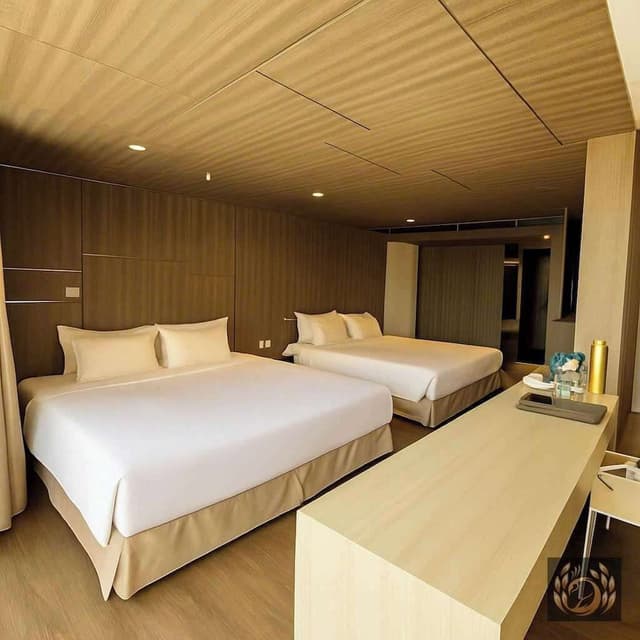 Family Room, Balcony