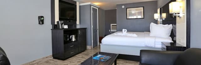Standard Room, 1 King Bed, Non Smoking