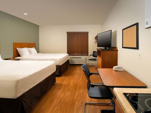 Room, 2 Queen Beds, Accessible, Non Smoking
