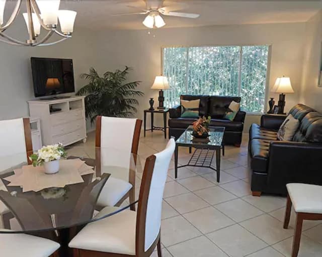 Condo, 2 Bedrooms