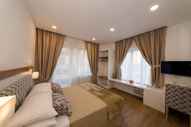 Classic Double Room, Balcony