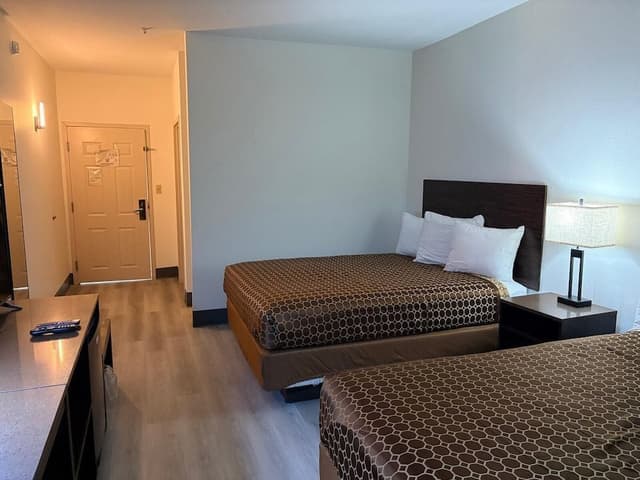 Standard Room, 2 Queen Beds, Non Smoking