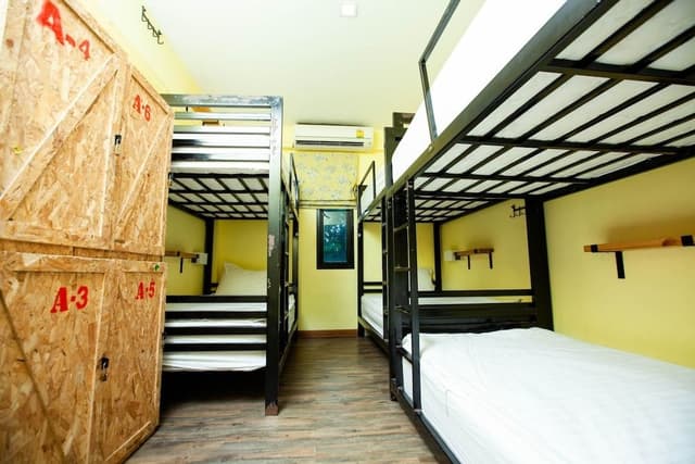 Room, Mixed Dorm (4 Bed)