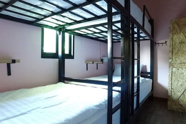 Room, Mixed Dorm (4 Bed)