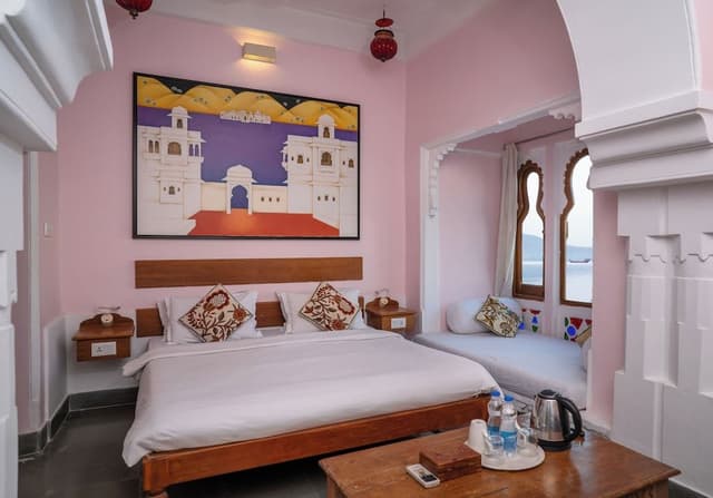 Deluxe Suite