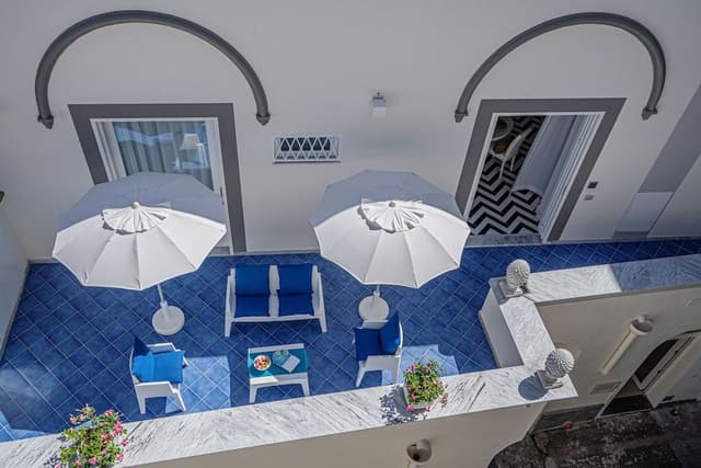 Luxury Annex free beach facilities