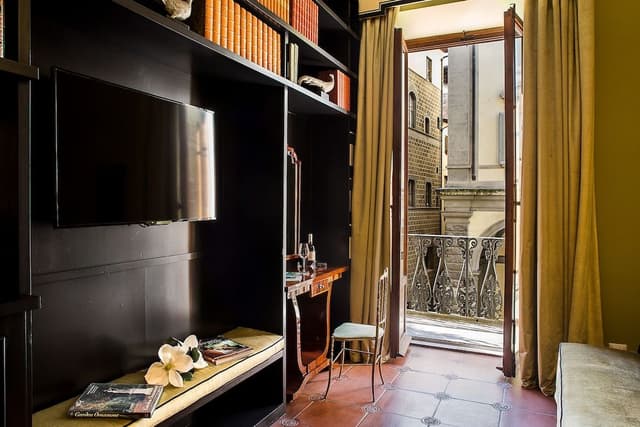 Luxury Apartment, Multiple Bedrooms, City View