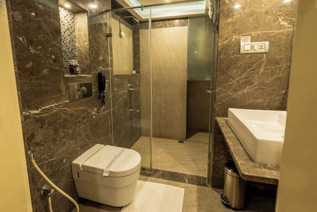 Ivory Suite Room