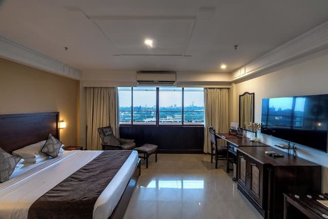 Ivory Suite Room