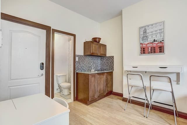 Exclusive Studio, 1 Double Bed (#303)