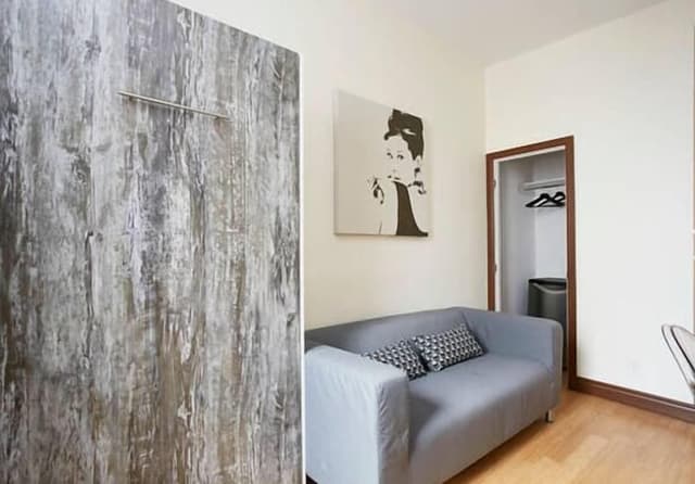 Exclusive Studio, 1 Twin Bed (#304)