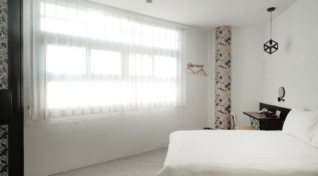 Large Double Room