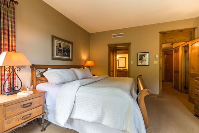 Equinoxe150-8, 3 Bedrooms