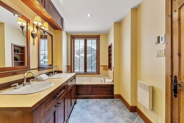 Equinoxe152-5, 3 Bedrooms