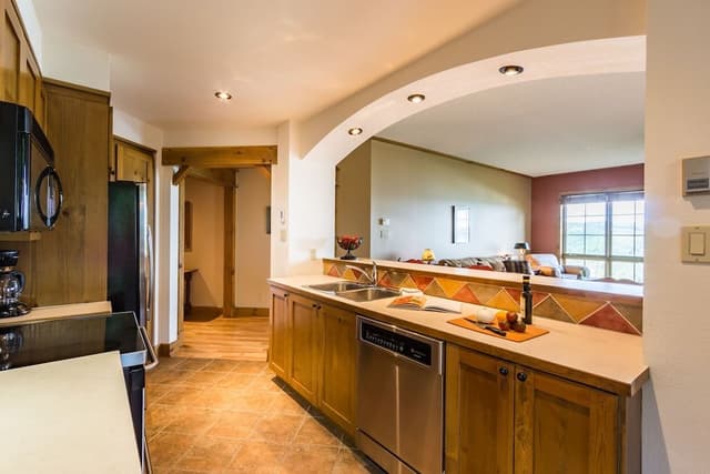 Equinoxe150-8, 3 Bedrooms