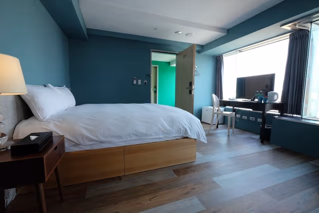 Classic Double Room, City View