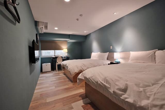 Classic Quadruple Room