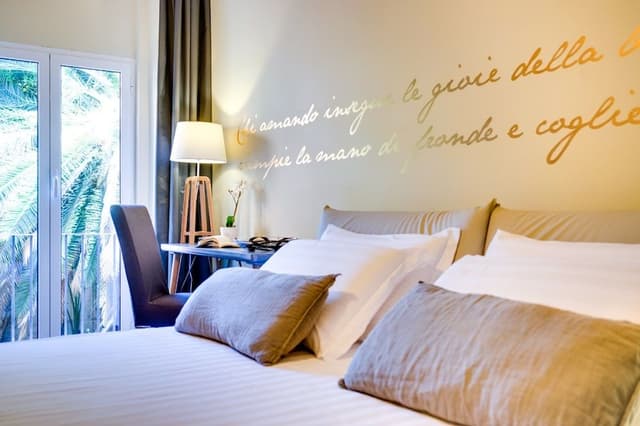 Deluxe Double Room, Private Bathroom (Suite Bernini)