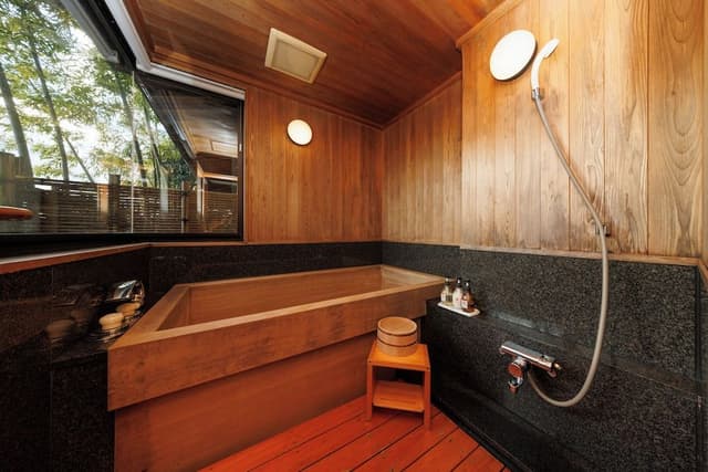 Classic Suite, Garden View, Ground Floor