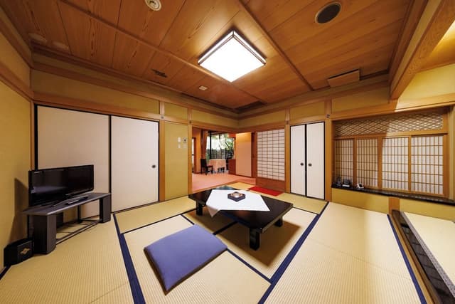 Classic Suite, Garden View, Ground Floor