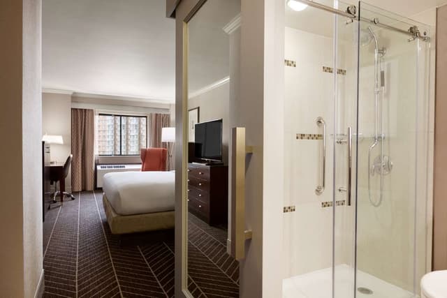 1 KING BED EXECUTIVE FLOOR
