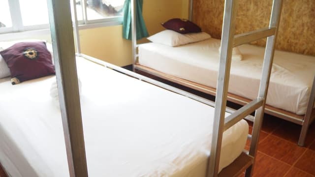 Mixed 6 beds Seaview