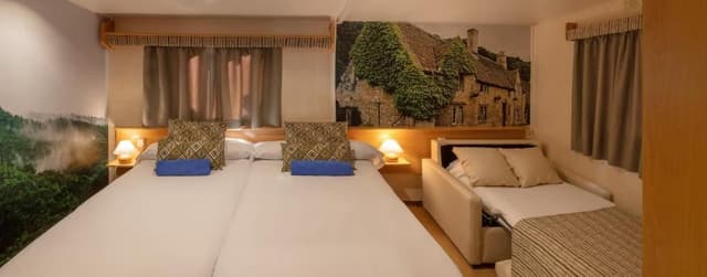  NOTTINGHAM C 2/4- Bungalow (2 Adults)