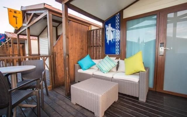 NOTTINGHAM B 2/4- Bungalow (2 Adults)